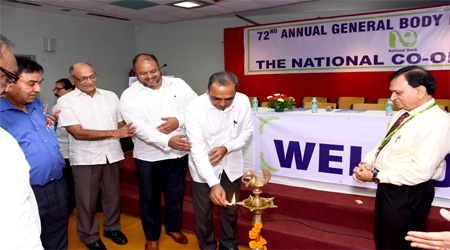  Hon'ble Chairman, Shri S. T. Kharmate lighting the traditional lamp at the Bank’s 72nd AGM